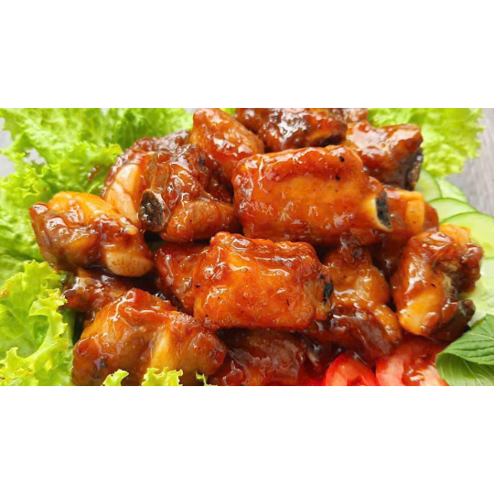 NƯỚC MẮM CHẤM 18PROTEIN  BẾP MẸ HỢI CHAI NHỰA  900ML/CHAI 