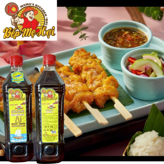 NƯỚC MẮM CHẤM 18PROTEIN  BẾP MẸ HỢI CHAI NHỰA  900ML/CHAI 